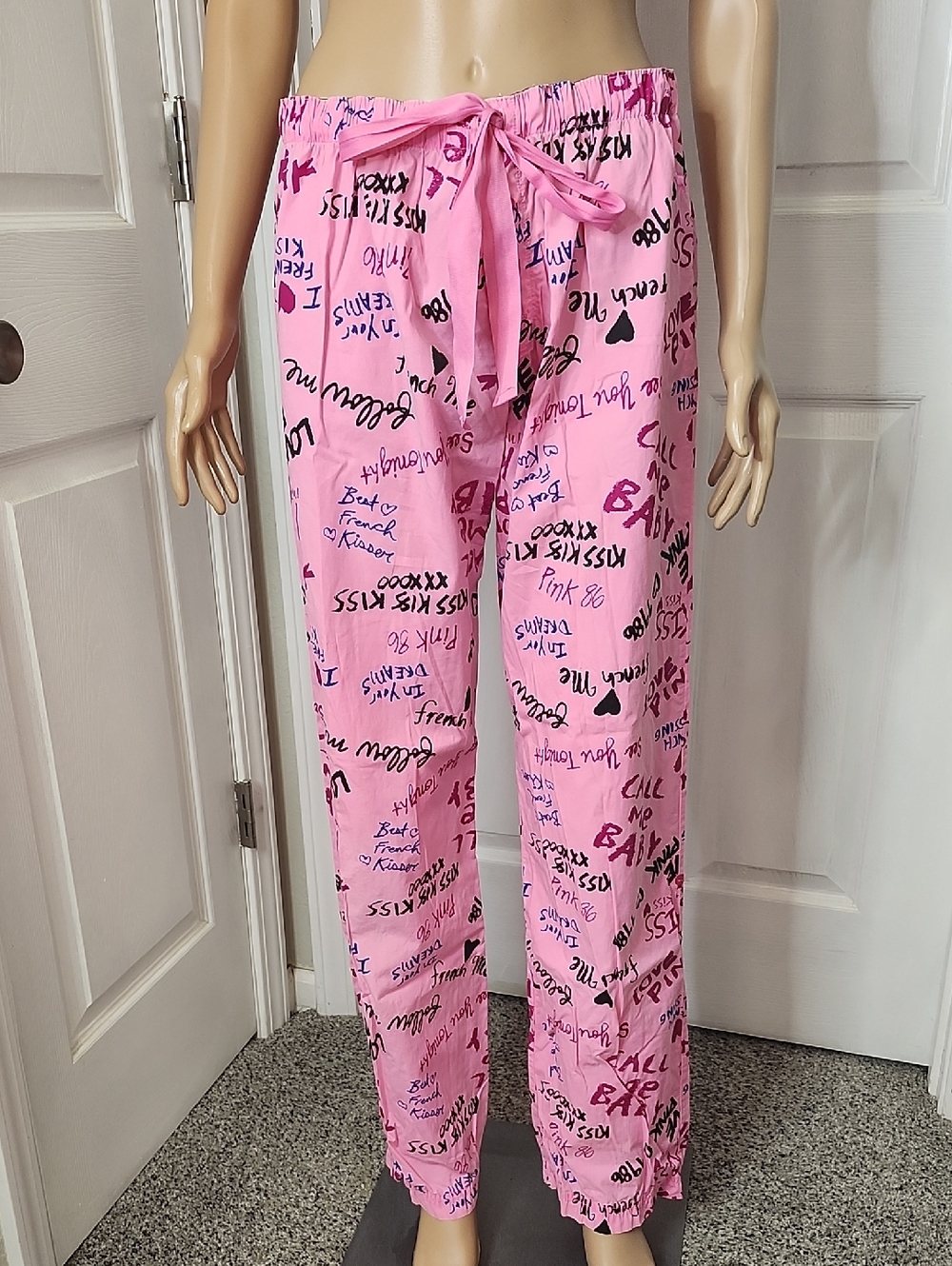 PINK Victoria's Secret Pajama Pants With Tie Closure & Cute Love Messages Print